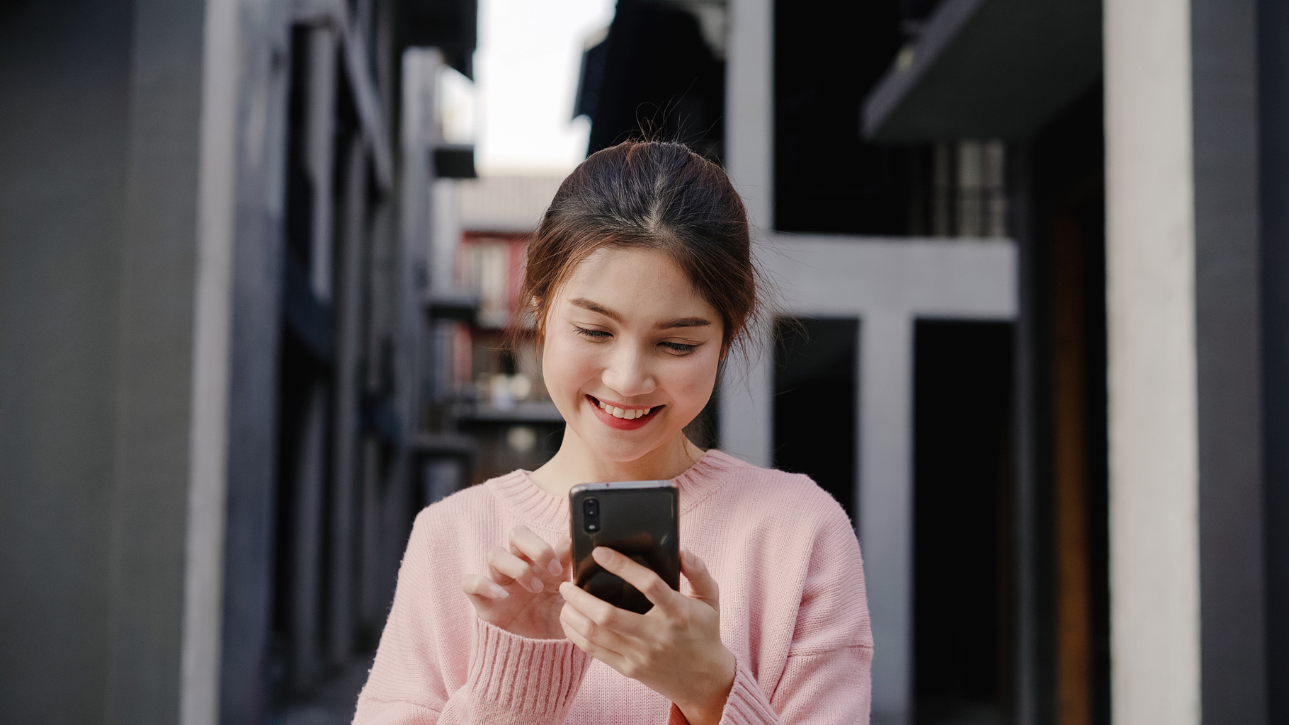 17+ Best Tinder Openers (Examples That Are 100% Effective)