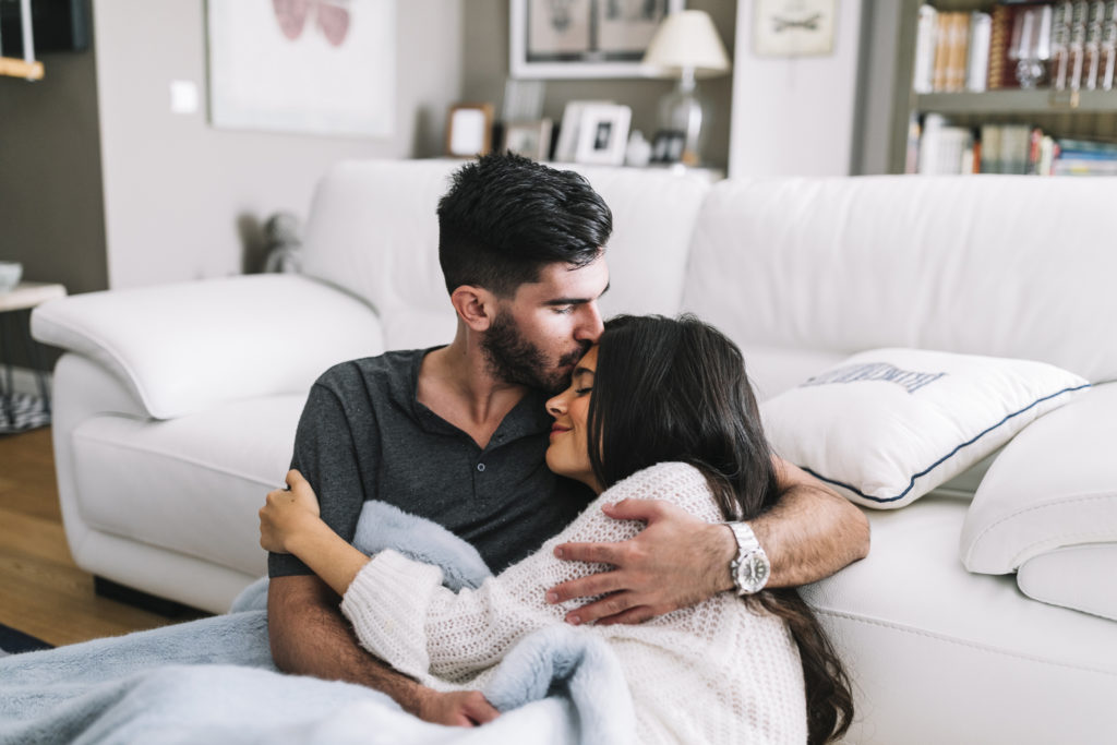 how to That Tell If a Guy Wants a Relationship or Just a Hookup