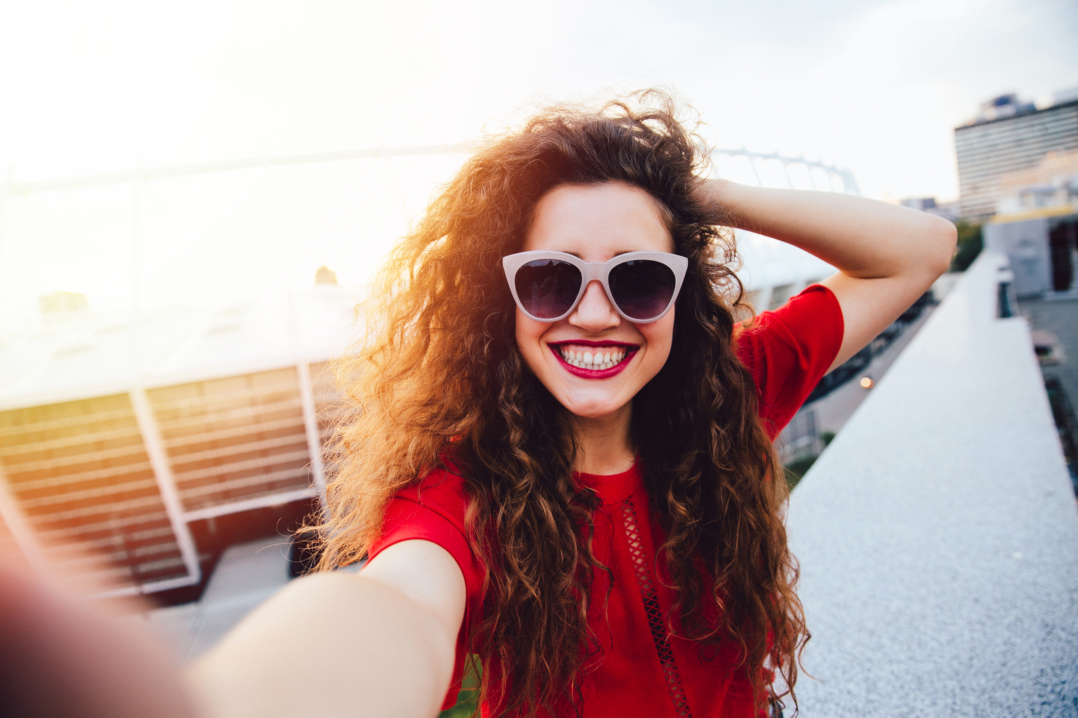 10 Online Dating Profile Examples To Attract Men