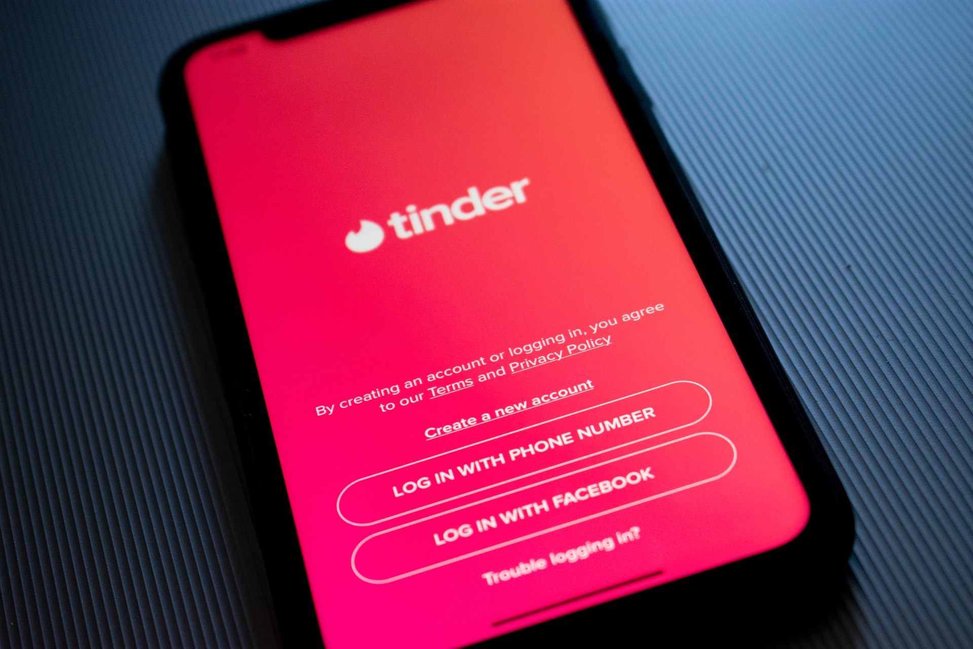 What’s Tinder Boost & When is The Best Time To Use it?