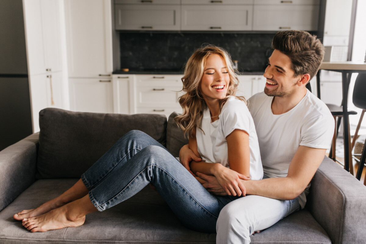 13+ Obvious Signs A Guy Is Really Turned On By You