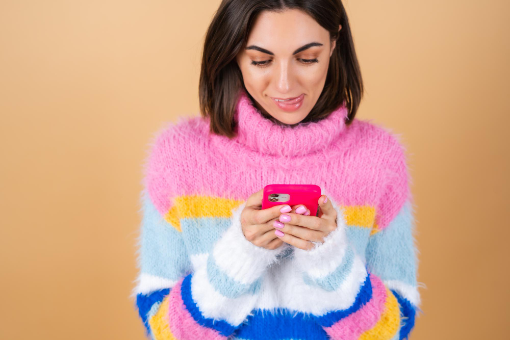 50 Flirty Conversation Starters to Break The Ice