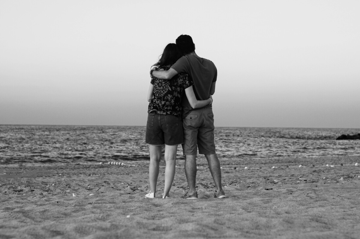Love Bombing Unmasked: The Narcissist’s Hidden Attachment Trap